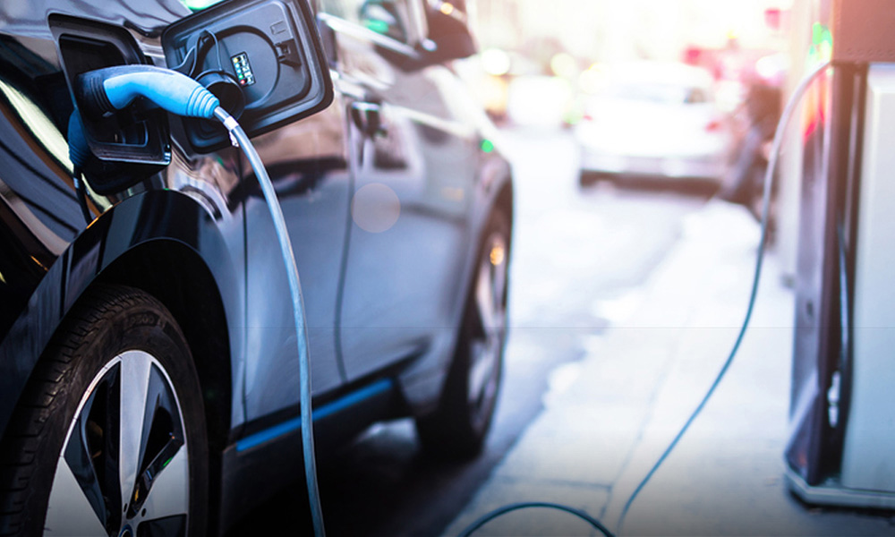 Electric-Vehicle-Charging_1000x600.jpg