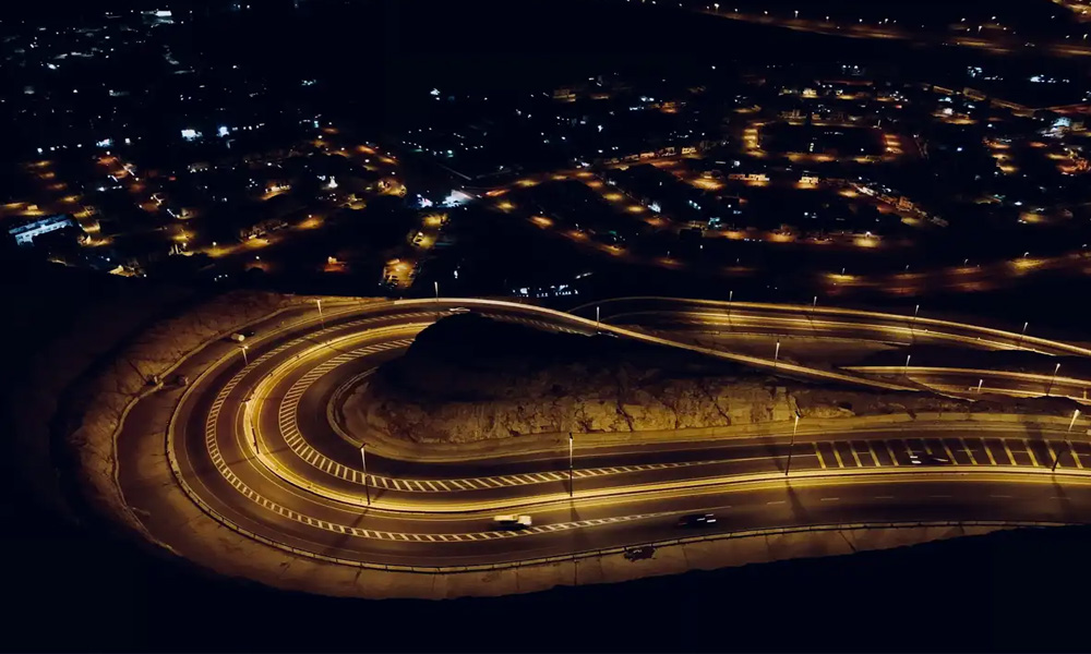 Oman-Highway.jpg